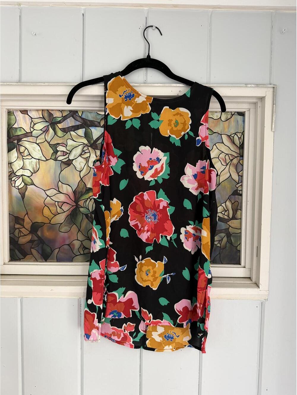 Who What Wear Sleeveless Floral tank Size S